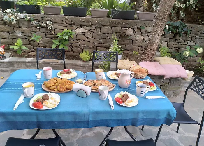 Shtepia E Trendafilave Maison d'hôtes